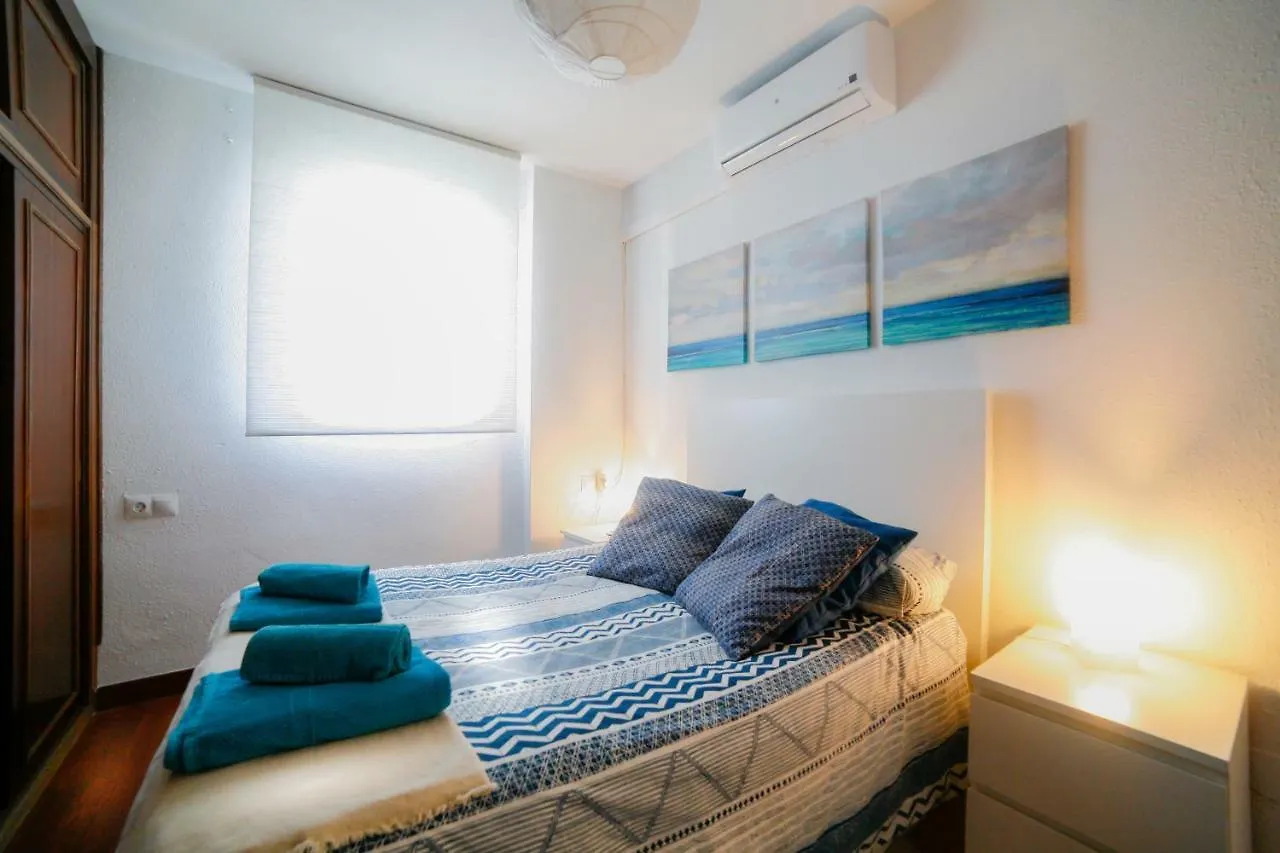 El Quinto Pino Malaga Centro Apartment 0*,